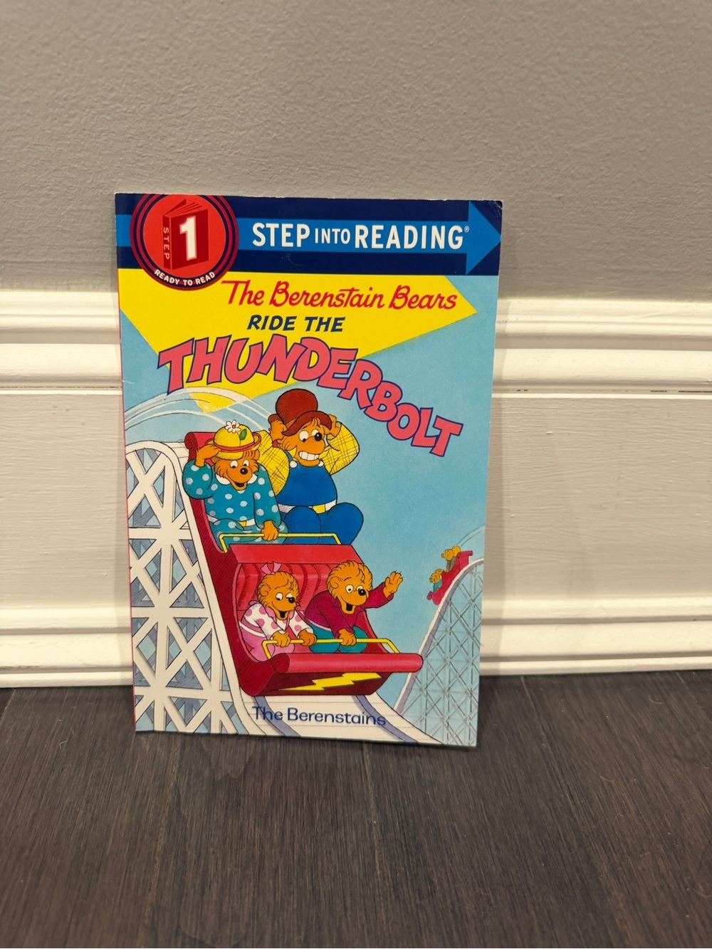 NWOT VINTAGE 1998 The Berenstain Bears Ride Thunderbolt Kids Learn to Read Book - Picture 4 of 5